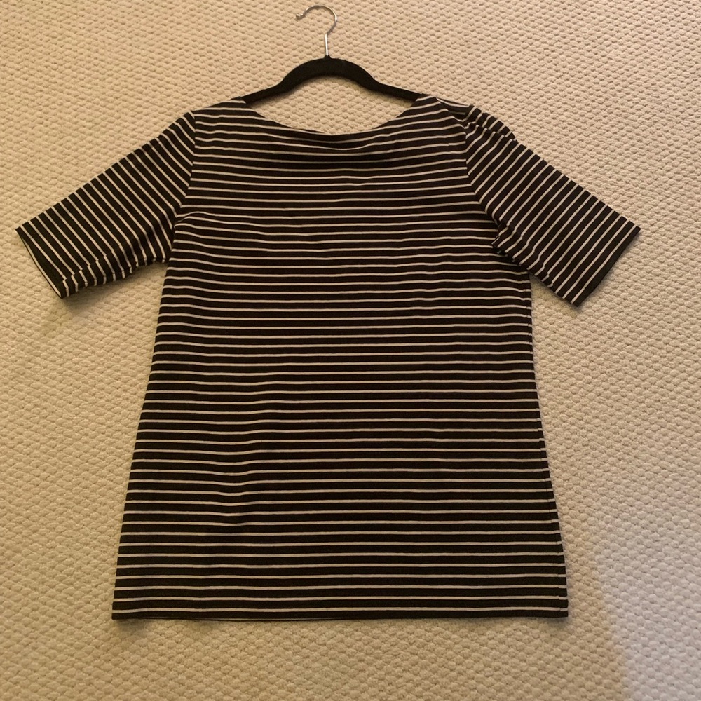 Black striped top with elbow sleeves